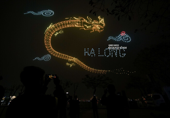 Carnaval Hạ Long năm nay sẽ có trình diễn hàng ngàn Drone xếp hình siêu xịn + pháo hoa khủng.